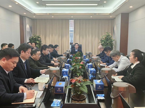 王思軍在省城市更新等三家公司重點工作推進會上強調(diào)要以新作風、新?lián)?，實現(xiàn)新發(fā)展